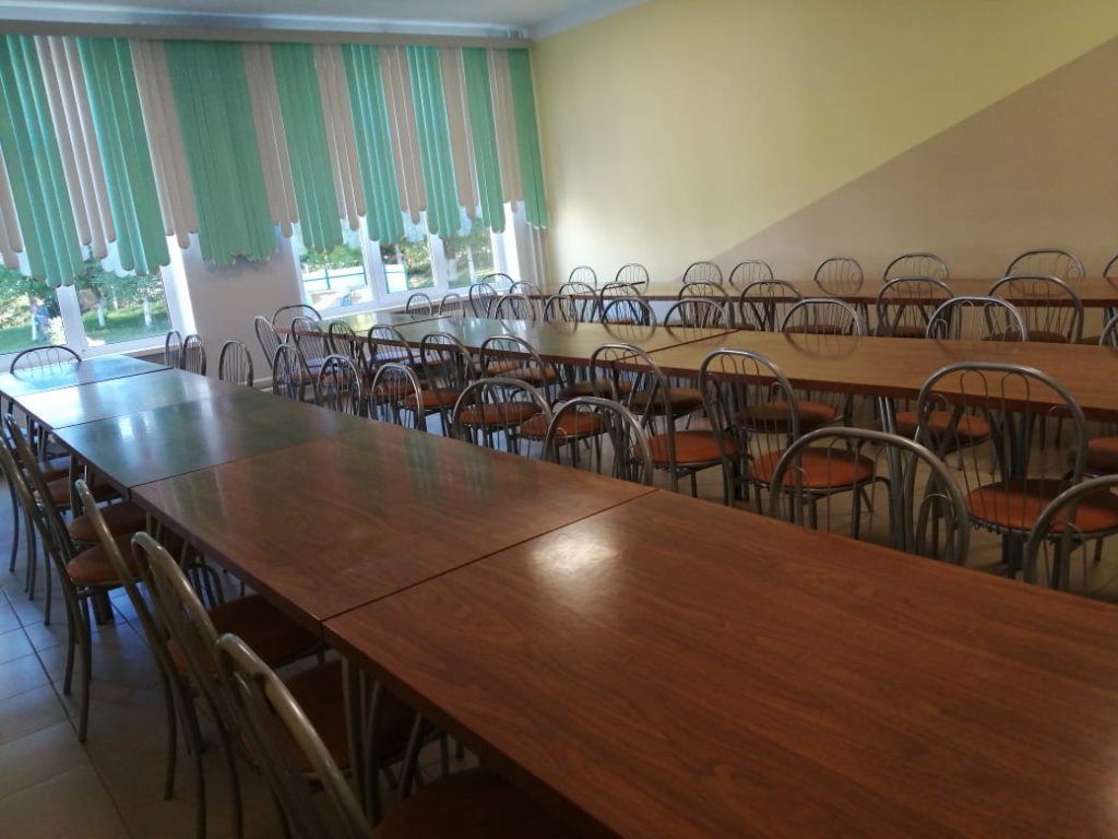 Столовая.